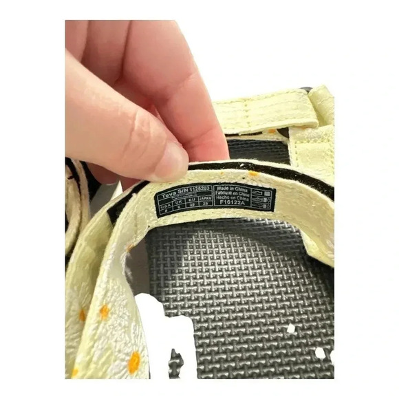 NWOB Teva Flatform Universal Gloriosa - Picture 3 of 6